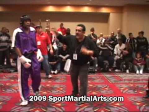 Bobby Wallace v Willie Marshall - Men's team sparring - 2009 Amerikick Internationals