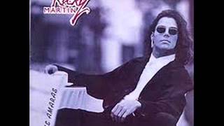 RICKI MARTIN - ENTRE EL AMOR Y LOS HALAGOS