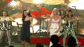 Mon laferte &amp; Gwen stefani #monlaferte#Gwenstefani#feliznavidad