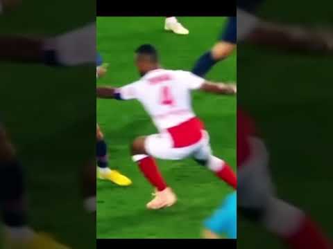 Neymar JR - The prince that never became a King