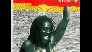 DENNIS BROWN -  REVOLUTION - REGGAE.wmv