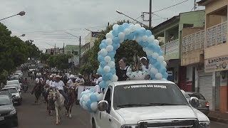 preview picture of video 'Cavalgada em homenagem à Nossa Senhora Aparecida em Maracaí'