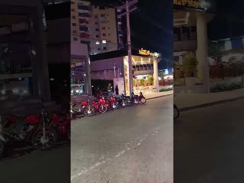 Shopping Singapura  Área Externa  Caldas Novas  Goiás