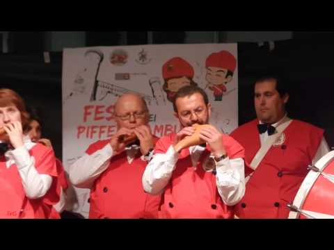 Ocarine e tamburi di Brosso alla festa dei pifferi e tamburi di Ivrea 2014
