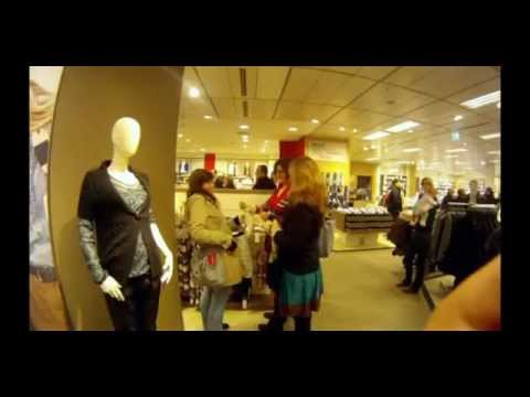 Flashmob bei Modehaus Zinser in Tübingen: Jauchzet, frohlocket!