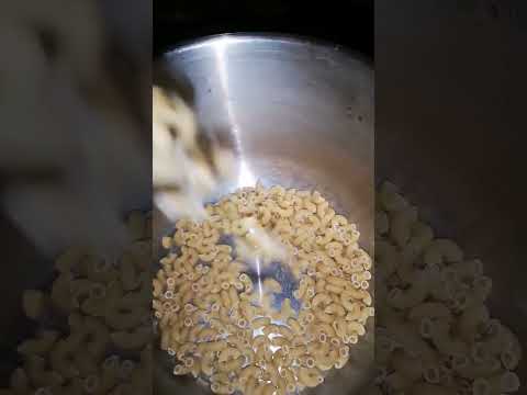 BEST ODDLY SATISFYING NATURAL SOUND EFFECTS OF POURING MACARONI#shorts #viral #asmr