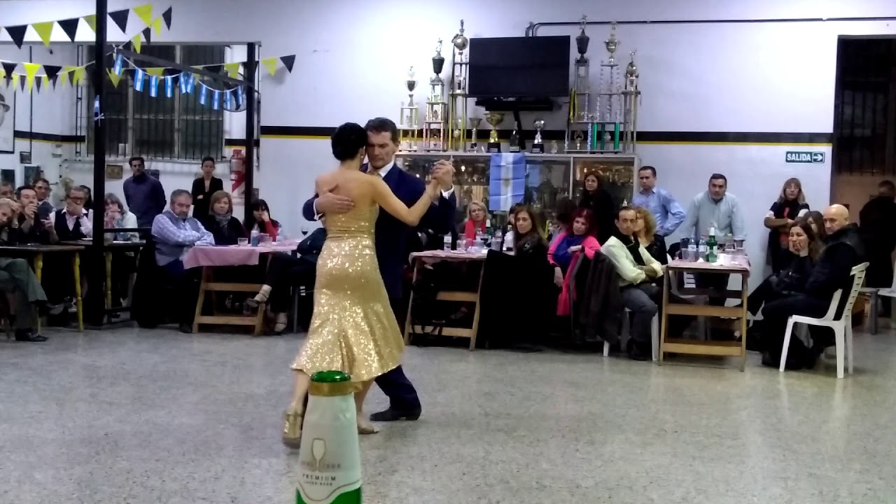 Video thumbnail for La Milonga del Morán. 16/06/18 2/5. Juan Amaya y Valentina Garnier