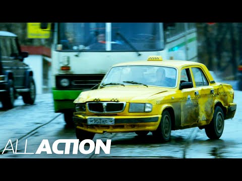 Chasing Krill Through Moscow | The Bourne Supremacy | All Action
