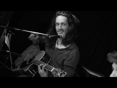 Feature Ring | Zu Gast: Lilabungalow (Singer-Songwriter)