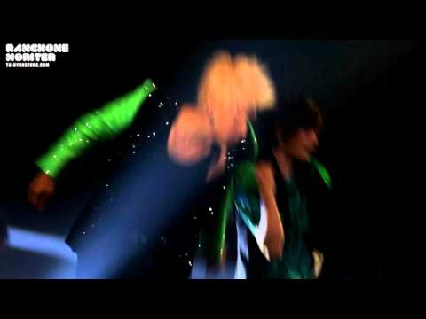 110219 Welcome Back To BEAST (비스트) Airline - Lightless Hyunseung Fancam