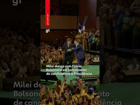Milei dança com Flávio Bolsonaro em lançamento de candidatura à Presidência #shorts