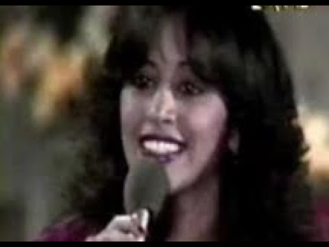 Rainha Linda Ofra Haza - Achot Lanu Ketanah