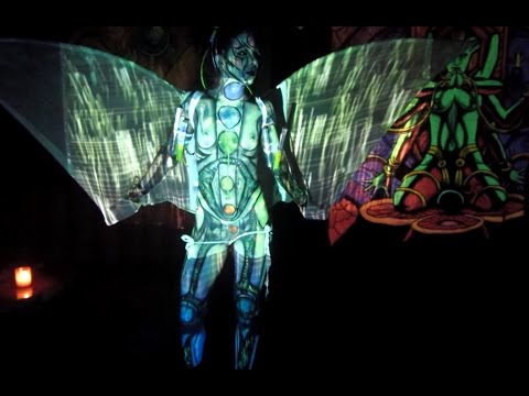 Sakral-Android Cyber-Angel TEST bodypaint projection mapping club visuals