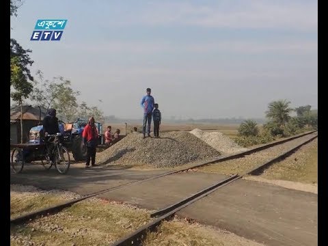 নাটোরে অরক্ষিত ২০ লেভেল ক্রসিং