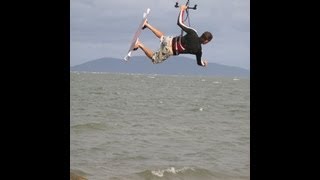 preview picture of video 'Kitesurf Lucinda 2007 style....'
