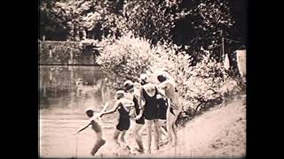 Les Jolies Baigneuses / Graceful Bathers (c.1924)