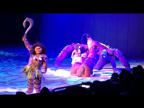 Moana, Maui & Crab Tamatoa: "Shiny" at Disney On Ice Presents Dare to Dream in Orlando