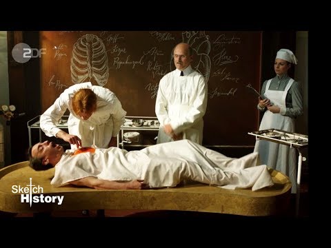 Schnupperpraktikant vermasselt OP - NEUE STAFFEL Sketch History 2018 | ZDF