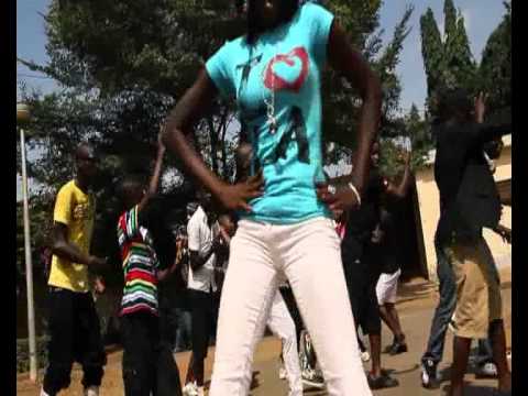 Leslie feat mic flammez prince mo VIBRATION CLIP