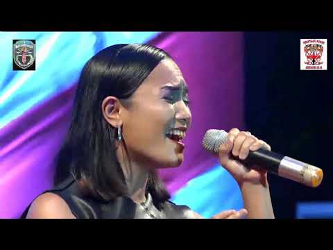 Hitam putih band - maria calista