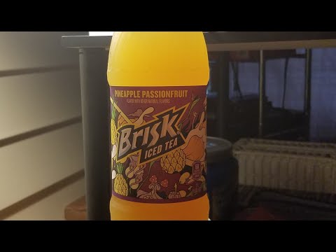 Month of Iced Tea 2019 Celebration Day 13: The Extreme Awkward Closeup Edition with Brisk Tea