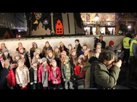 Hor DKCB i Minja Subota - „Paljenje novogodisnje rasvete“ 05. dec. 2015.