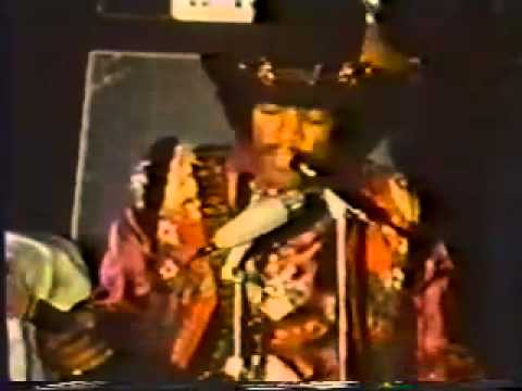 Flashback : Le jour où Jimi Hendrix a repris le morceau Sgt. Pepper’s Lonely Hearts Club Band en live seulement trois jours après sa sortie