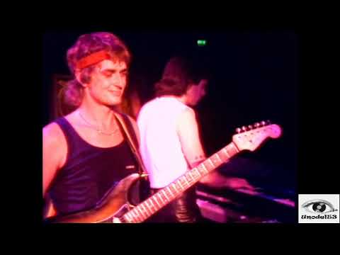 Mike Oldfield- Crises / Tubular Bells Part. 1 (Wembley, 22 Julio 1983)