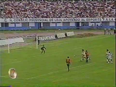 Marcelo Velazco- Gol a Liga de Loja   2005 con D.Cuenca