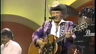 Out Behind the Barn - Little Jimmy Dickens on CBS