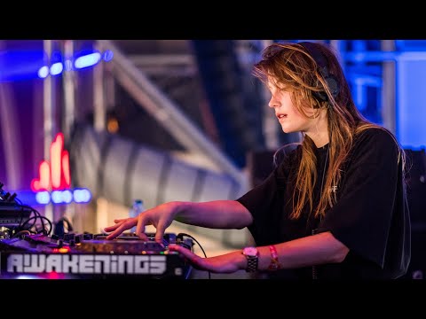 @charlottedewittemusic – Live @awakeningsevent 2018