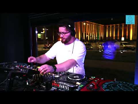 The Blue Oyster: Tomm Packer / 09.04 / 20- 21