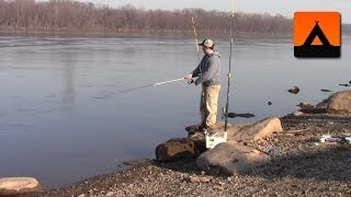 preview picture of video 'Wintertime fishing at Brunner Island - York Haven, PA'