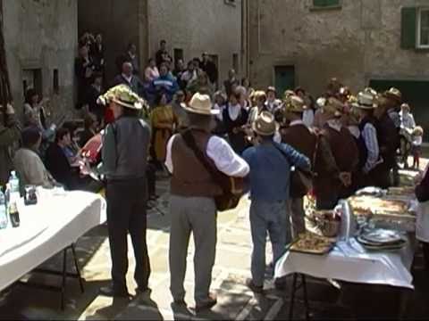 il CANTAMAGGIO a GIUGNOLA - 150enario italia 2011- 3/4
