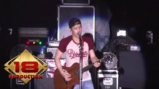 Download lagu NOAH - Semua Tentang Kita  (Live Konser Salatiga 2013) mp3