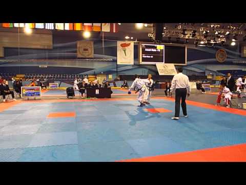 -57kg Adult Male Sparring. Bakalski Lyubomir (Bulgaria) v Kieran Taylor (Spain)