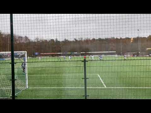 Fraaie goal van Boele tijdens de wedstrijd SO Soest 17-1 tegen GVVV op 20 november 2021