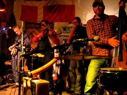 Hillbilly Boogiemen feat. Gijs on didge