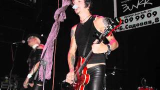 Dogs D&#39; Amour - Dead Flowers (live)