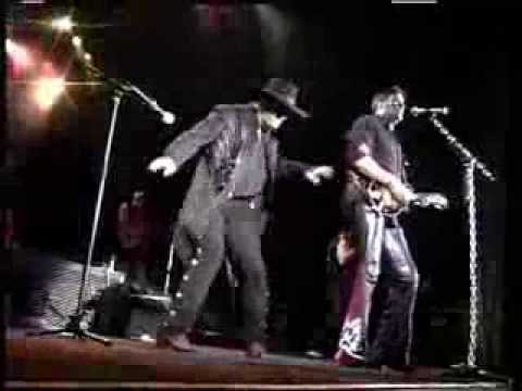 Scarecrow - Montgomery Gentry