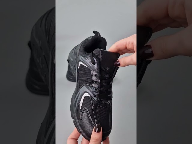 Чоботи жіночі шкіряні байка хутро 592641 Чорний Кросівки жіночі 589961 Чорні 