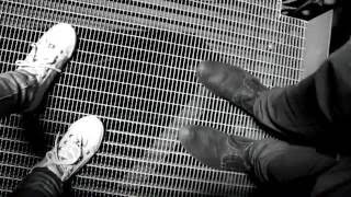 Simon Hanzal - Old Vibe (feat. Alice Vavřinová) (OFFICIAL MUSIC VIDEO)