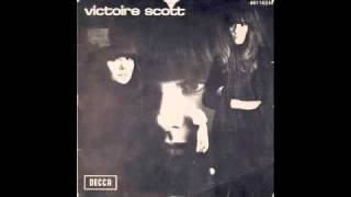 Victoire Scott - Une Fleur Dans Le Coeur