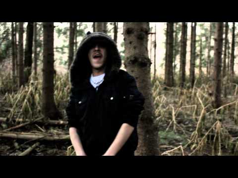 JM B FEAT HAZE, DOPE FLOW & D BROTHERS - LEGATI A TERRA [OFFICIAL STREET VIDEO] (PIRANHA RECORDZ)