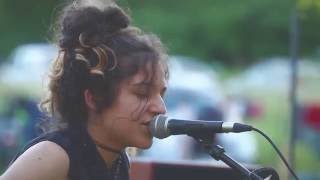 Naya  "Girl on the moon"  5 ans du festival  Vie Vauvage