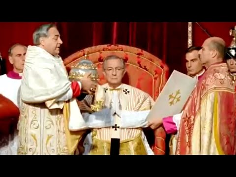 Cenas Papais #30 - Coroação de Pio XII