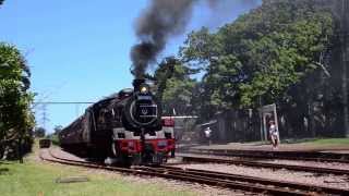 preview picture of video 'Umgeni Steam Railway Inchanga Choo-Choo excursion steam train leaving Kloof'