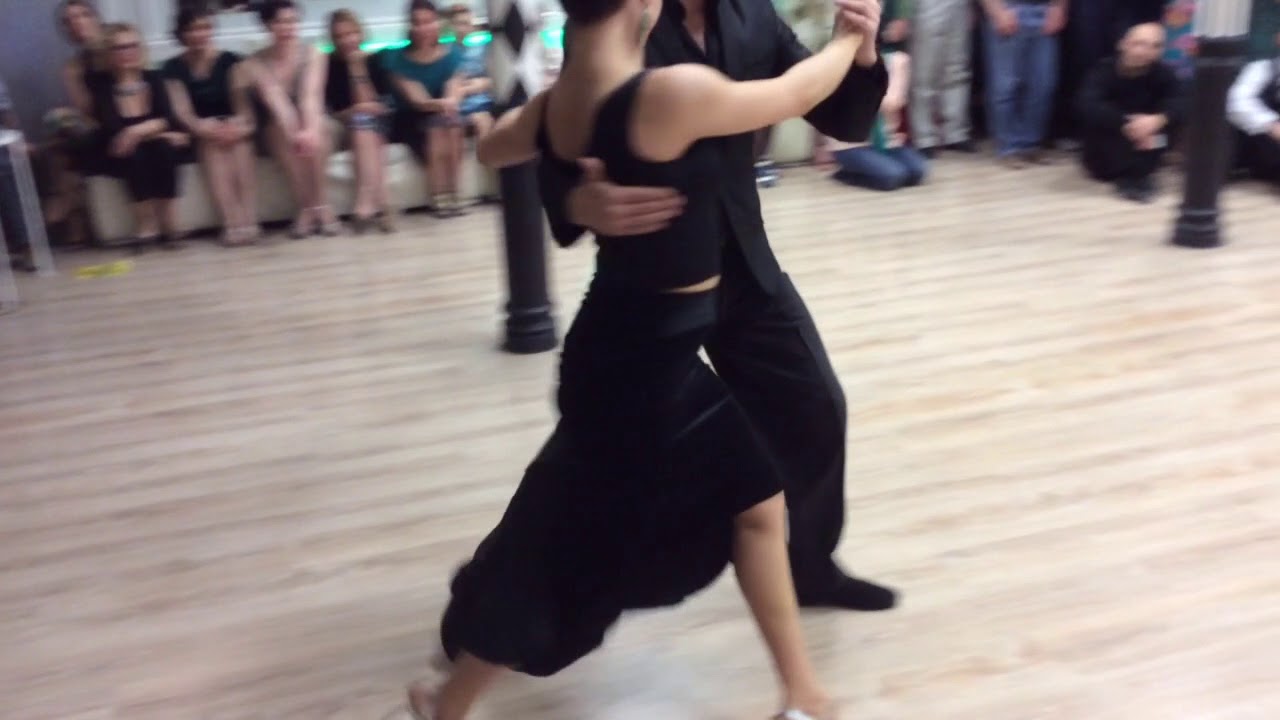 Olga Nikolaeva y Dmitrii Kuznezov in EdissaDNItango