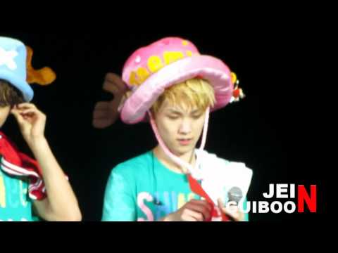[Fancam] 110910 SHINee Key - Cute moment in SWC in Singapore