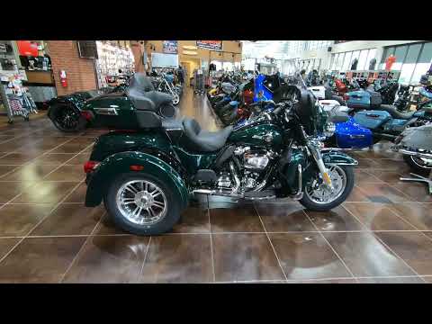 2024 Harley-Davidson Tri Glide Ultra Trike FLHTCUTG